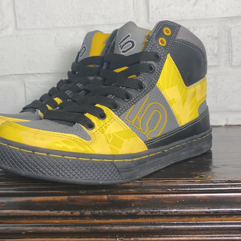RARE 2012 Adidas Five Ten Lineking Mid Mountain Bike Shoes Sunset Yellow - Picture 5 of 12